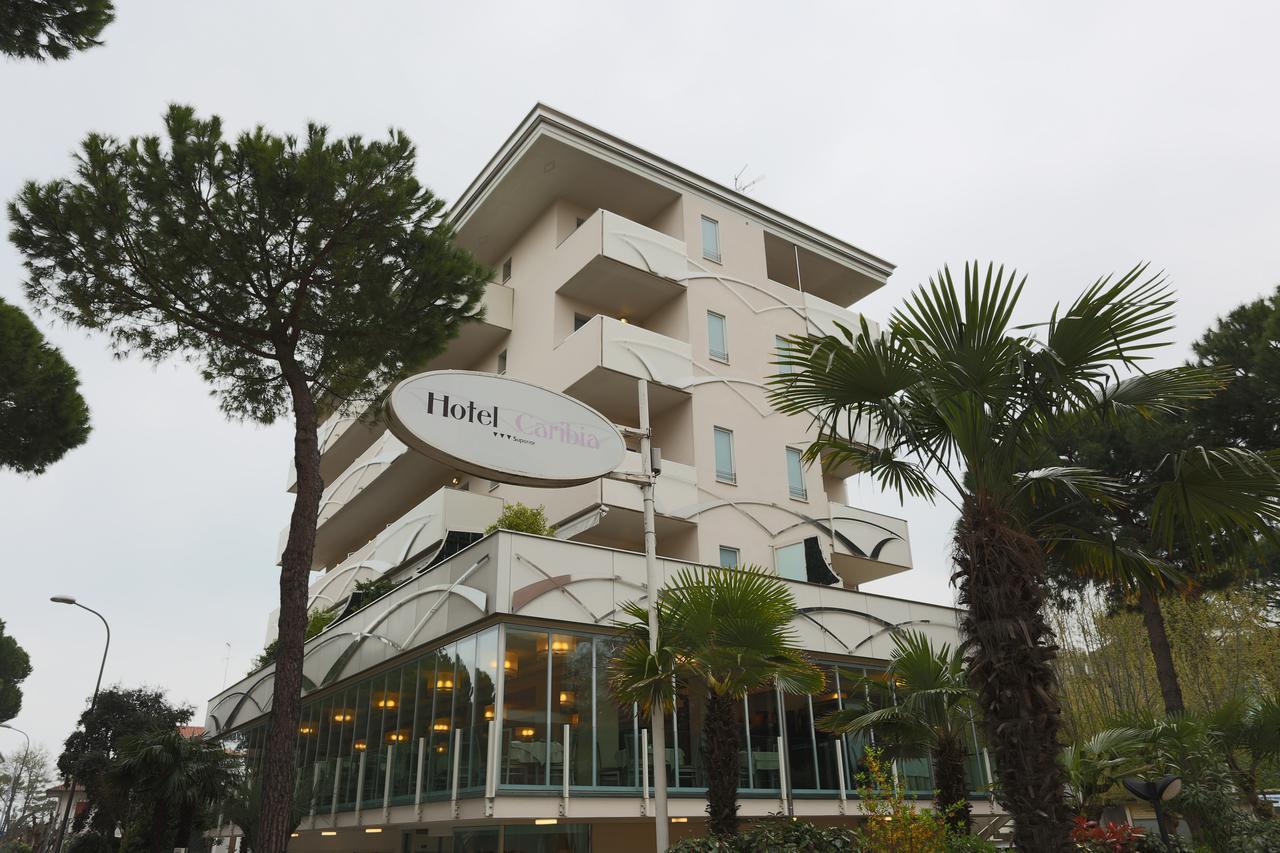 Hotel Caribia Pinarella แชร์เวีย ภายนอก รูปภาพ
